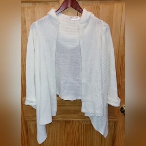 Juniors Derek Hart Hooded Cream Cardigan with Cuffed Sleeves. Size Medium